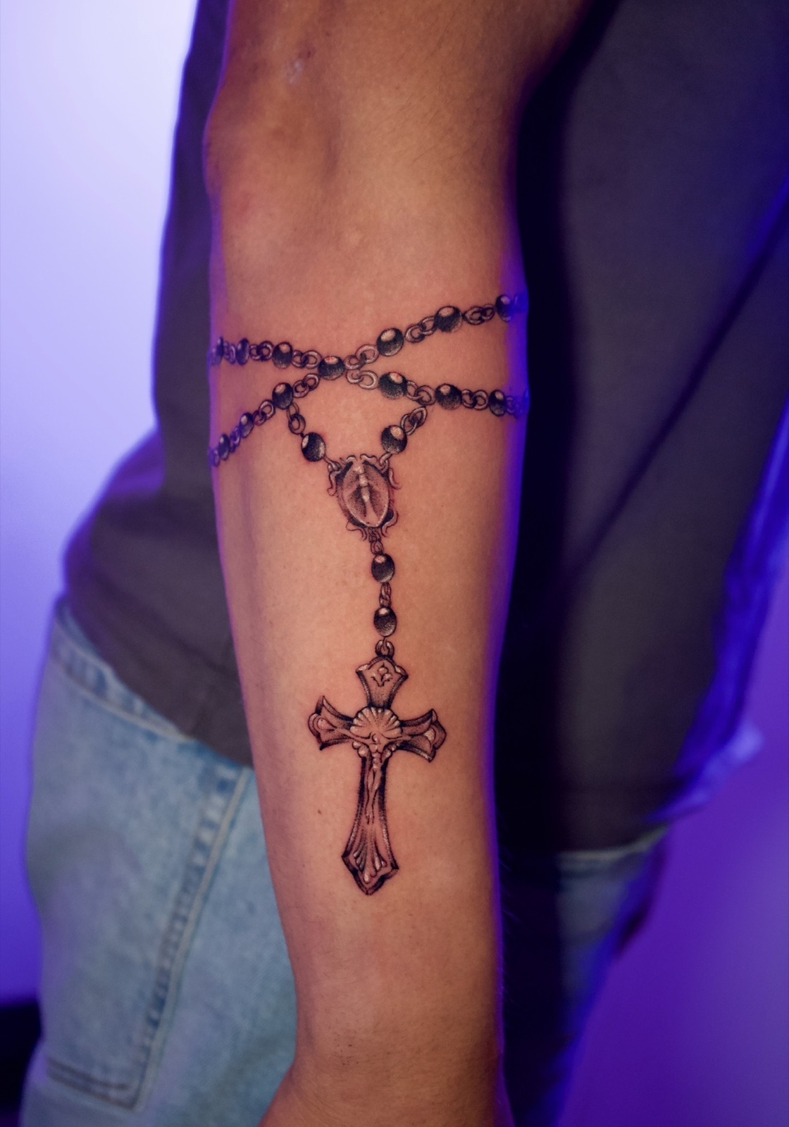 Stipple Shading tattoo work by Henry